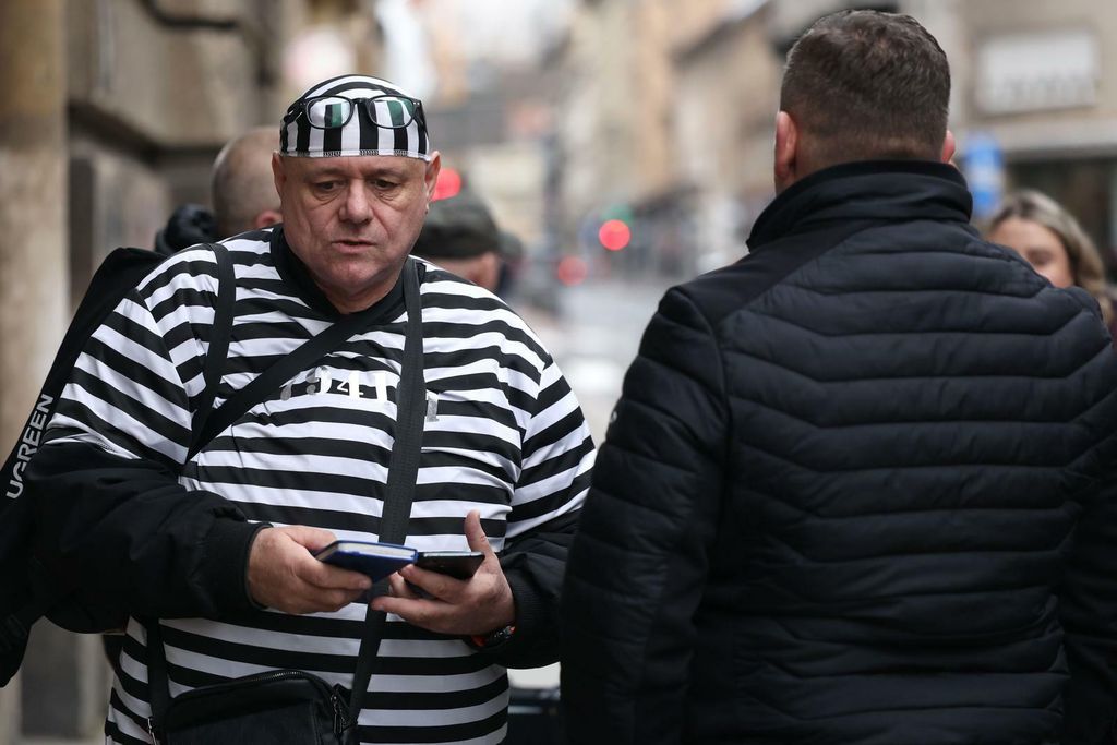 Dražen Keleminec ispred središnjice HDZ-a - 2