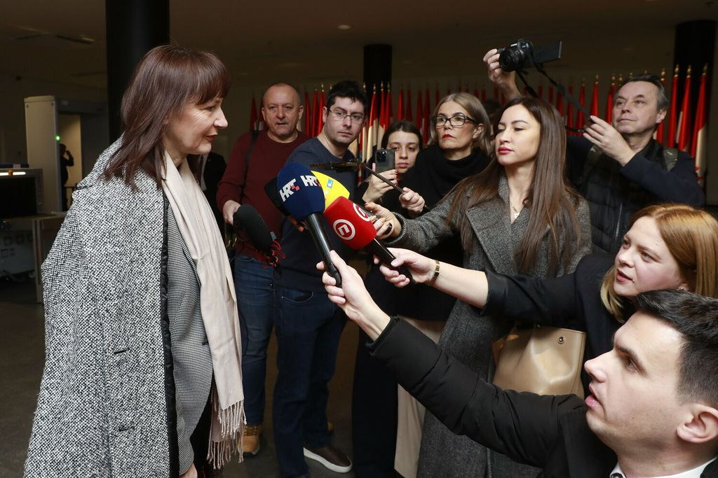 Izjave za medije saborskih zastupnika na temu Josipa Dabre - 7