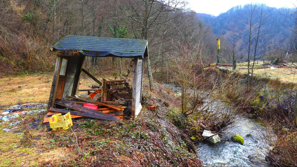 Napušteno i zapušteno