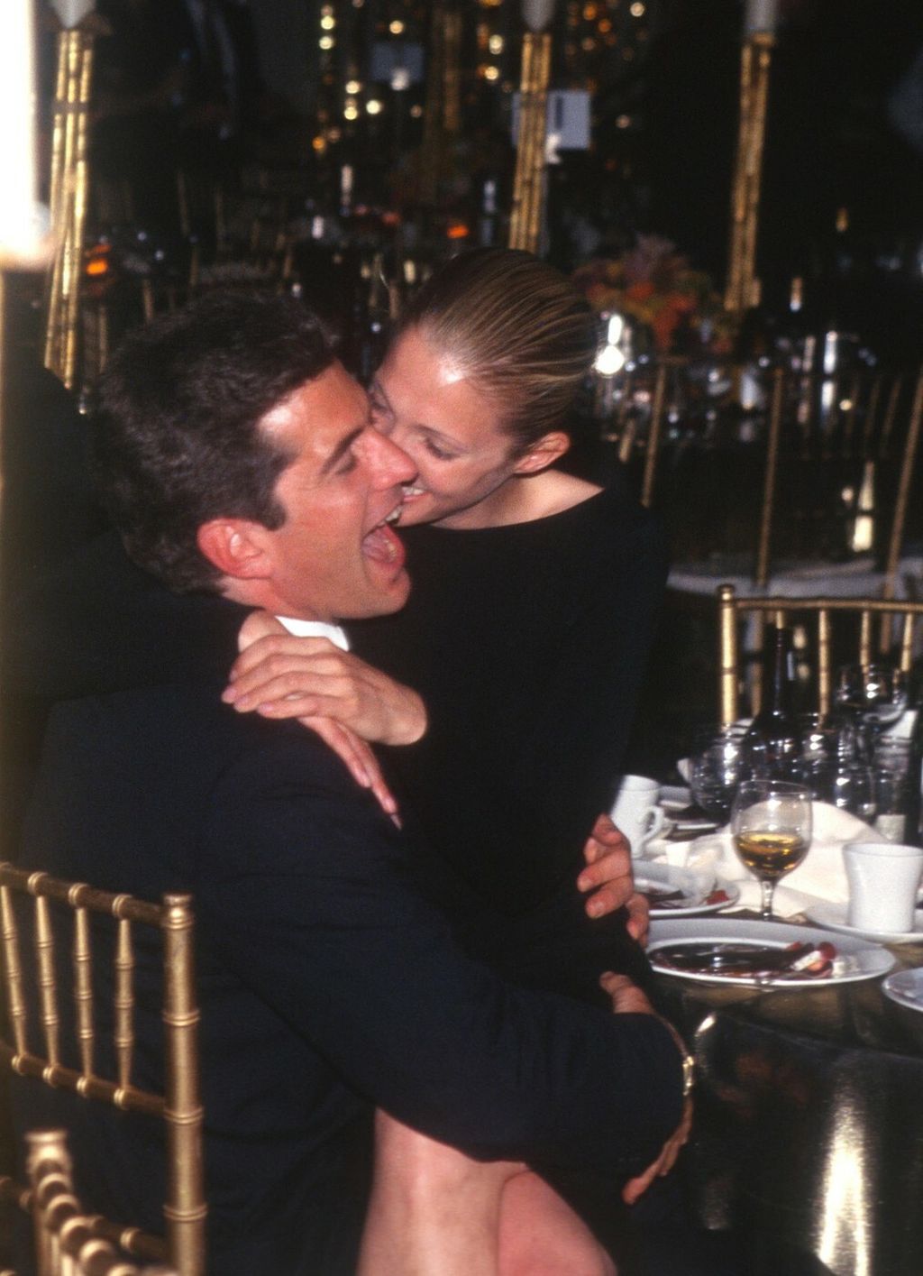 John F. Kennedy jr. i Carolyn Bessette - 1