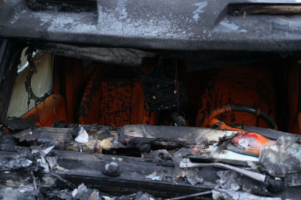 Izgoren automobil Bake Praseta - 2