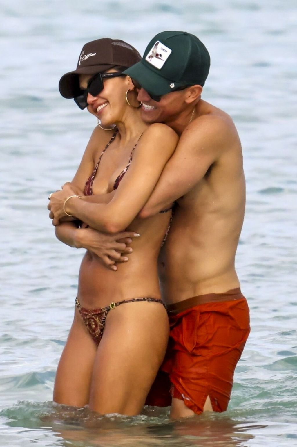 Jessica Alba i Danny Ramirez - 2