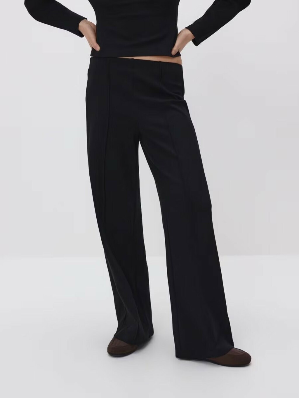 Reserved hlače, 22,99 eura