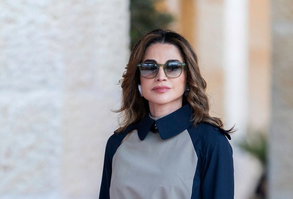 Kraljica Rania u dvobojnoj haljini - 4