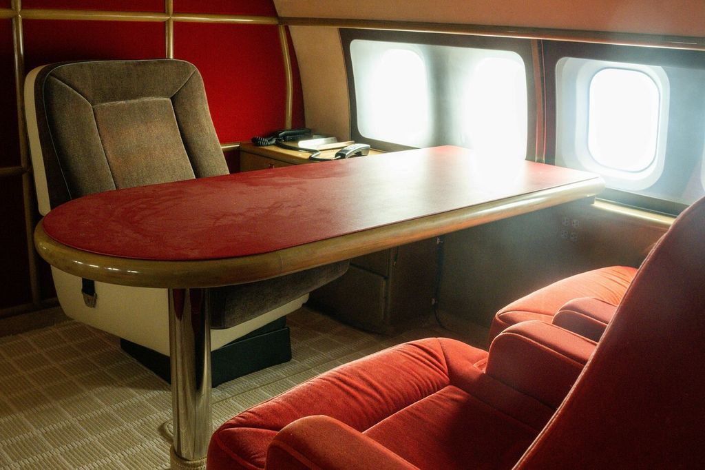 Avion ''Lolita express''