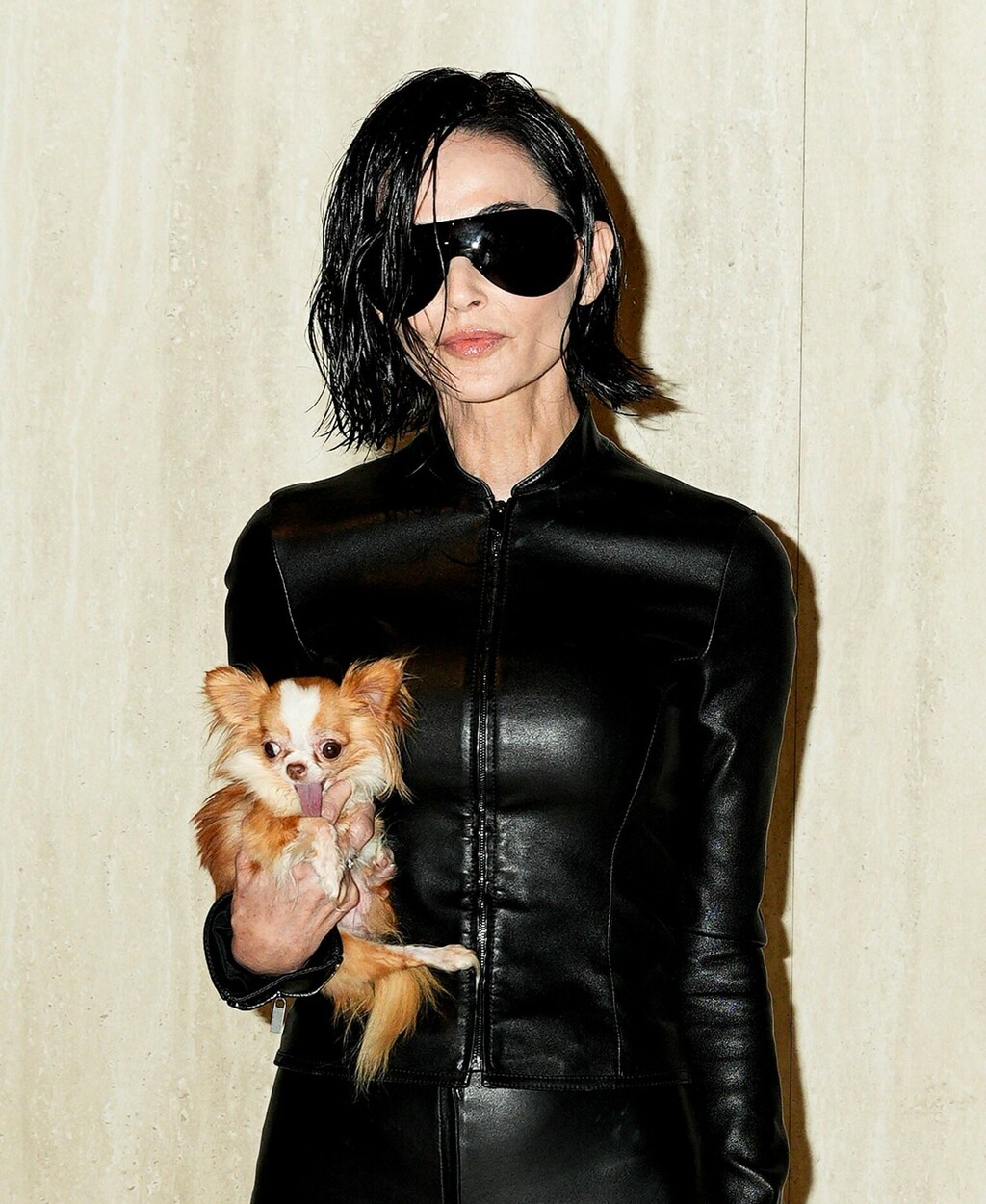 Demi Moore s mokrim bobom na reviji modne kuće Gucci - 1