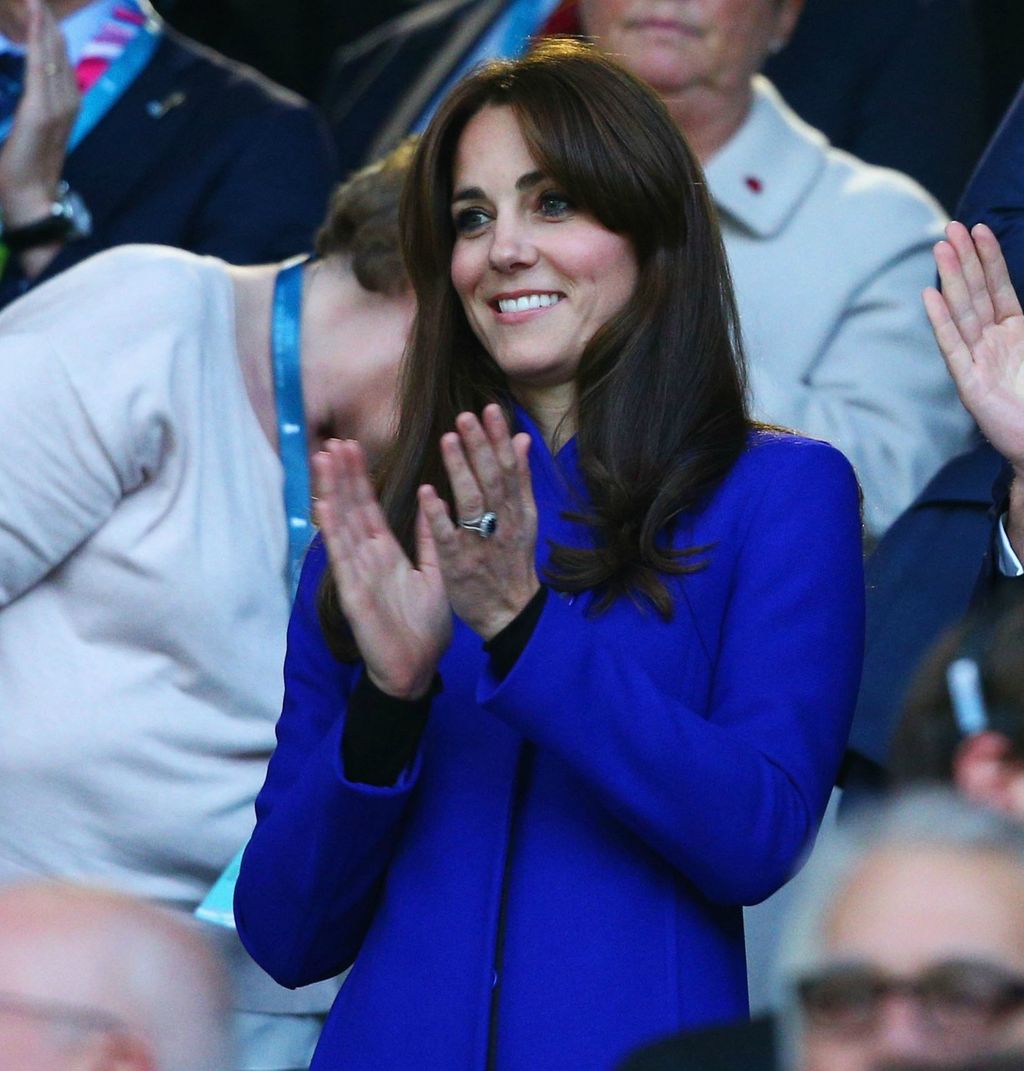 Catherine Middleton obožava odjeću u kraljevsko plavoj boji - 2