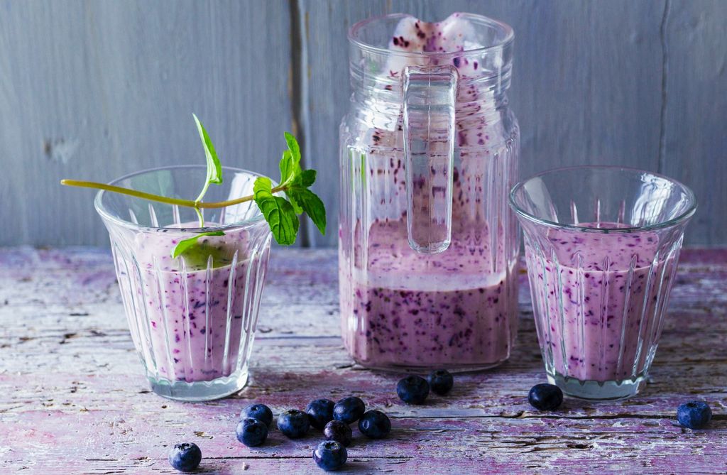 Napravite smoothie od borovnica i nezaslađenog jogurta