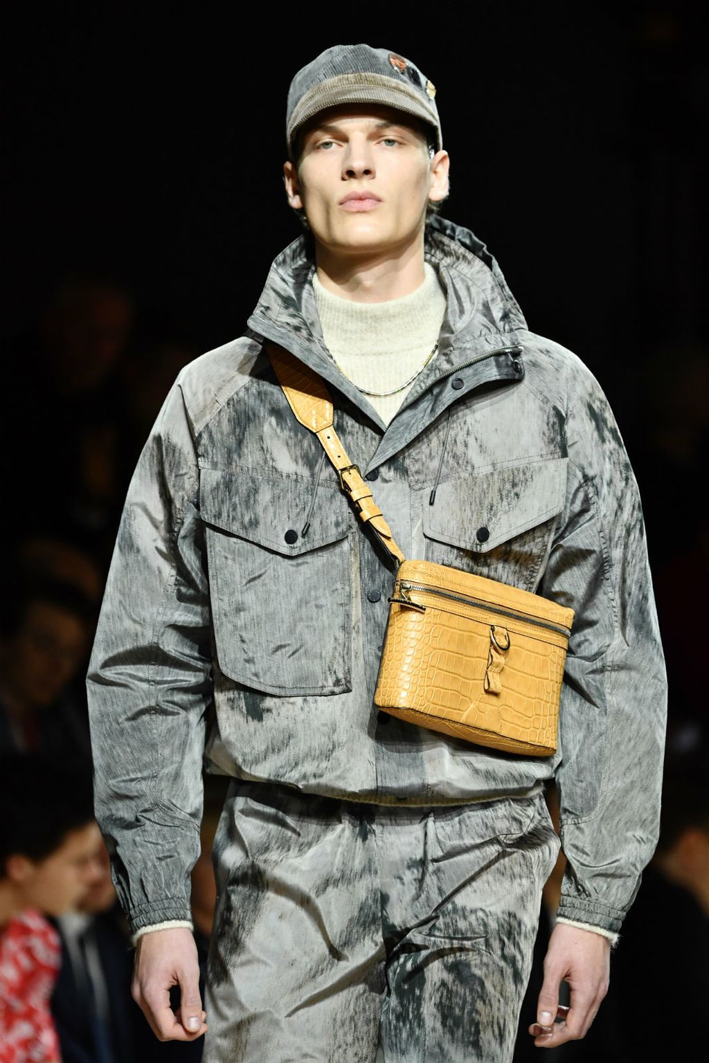 Torbice Petite Malle brenda Louis Vuitton