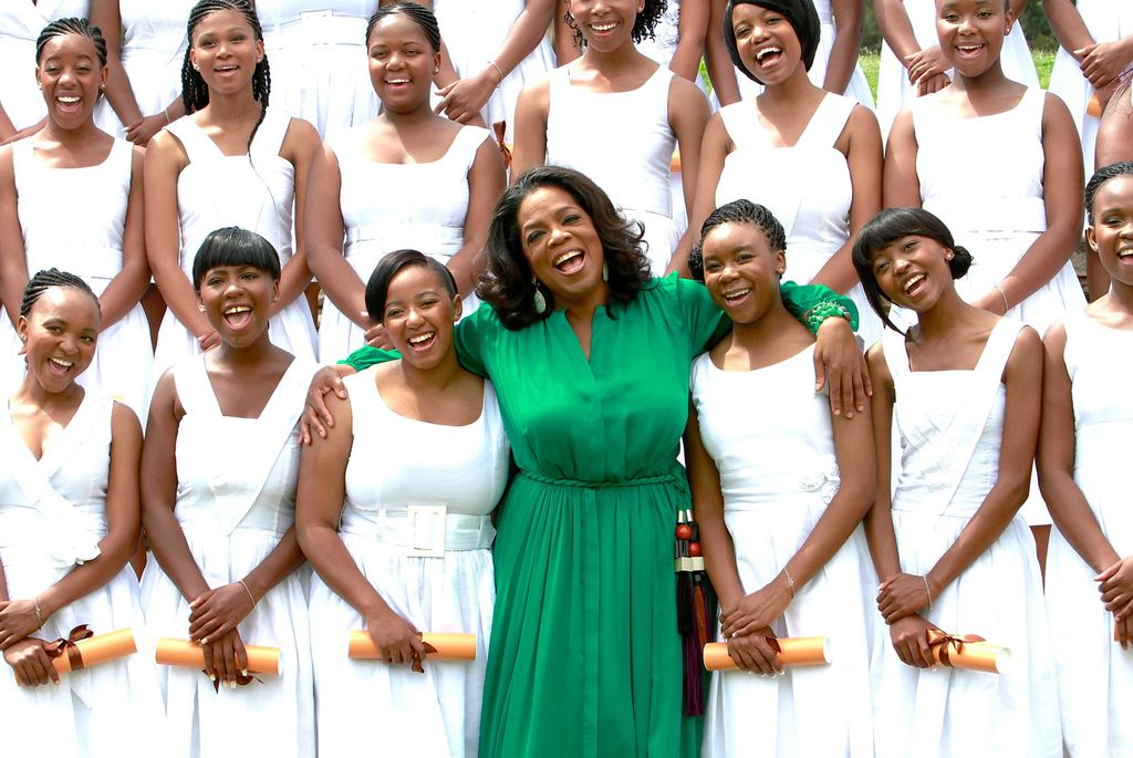 Oprah je otvorila akademiju za djevojčice Oprah Winfrey Leadership Academy for Girls u koju je uložila 220 milijuna kuna