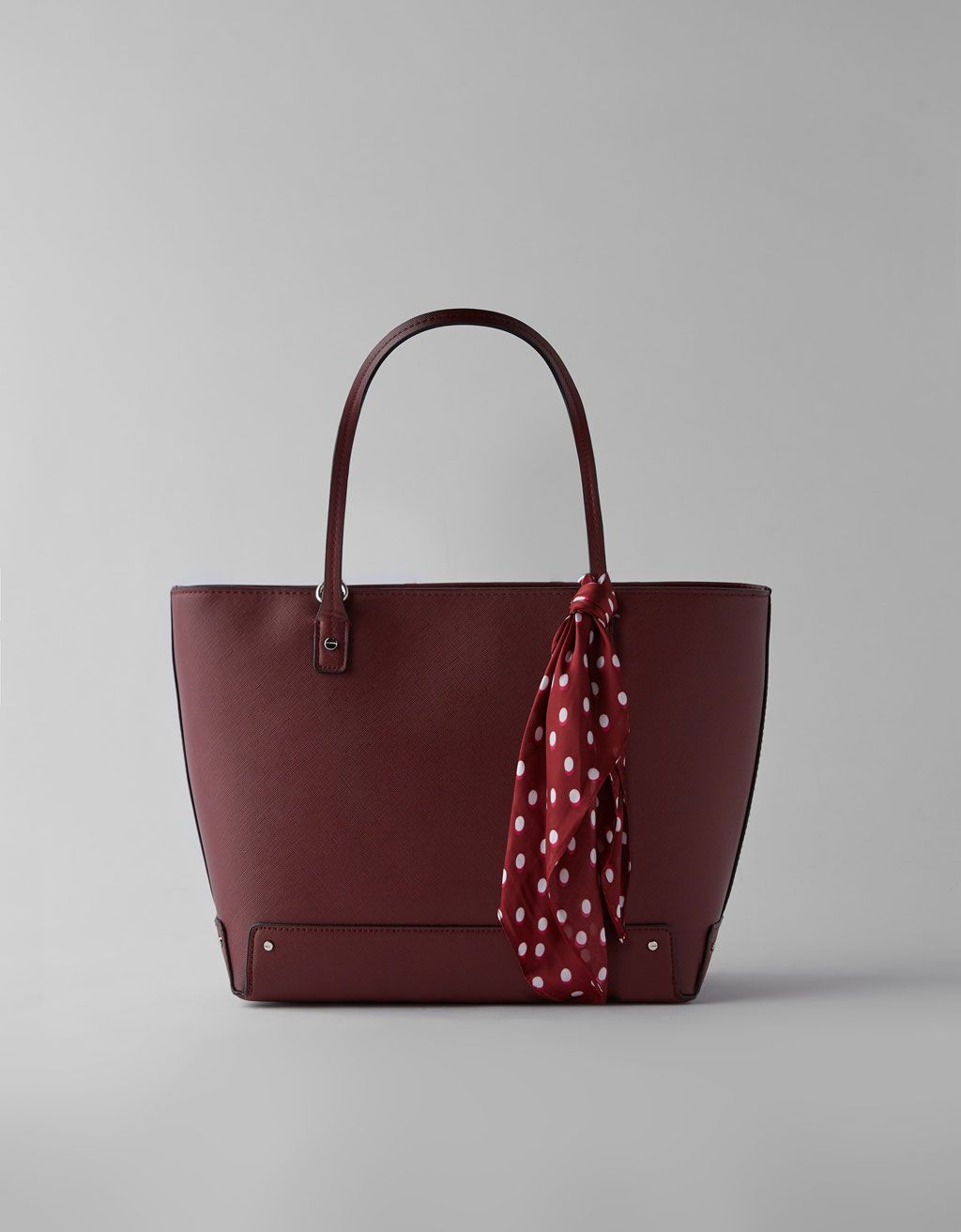 Bershka, snižena sa 179,90 na 99,90 kn