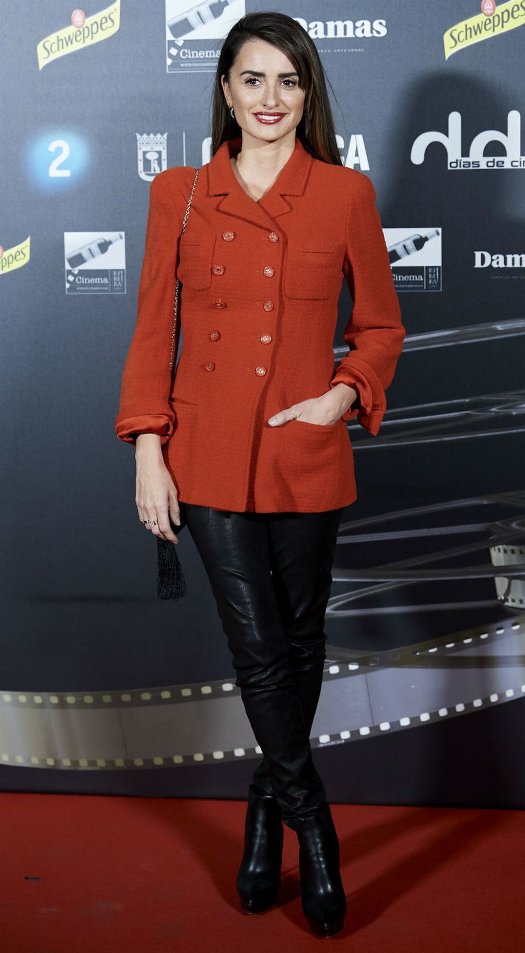 Penelope Cruz u kožnatim hlačama i vrtoglavim potpeticama - 1