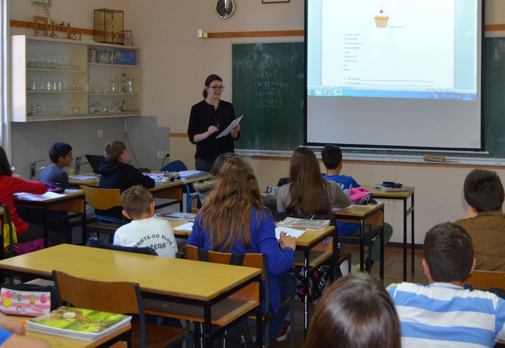 Učenici OŠ Antuna Kanižlića na satima Domaćinstva - 8