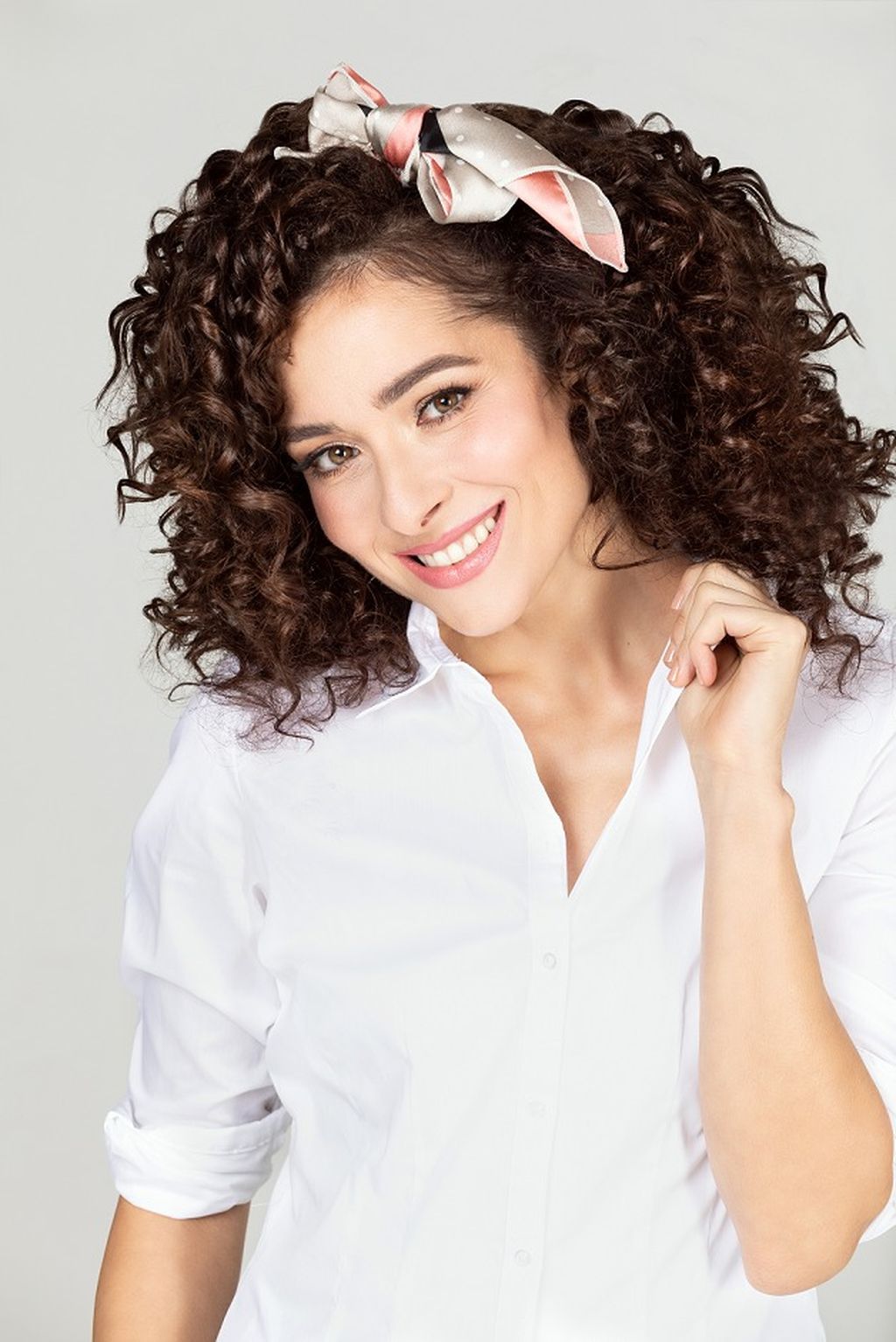 Zrinka Cvitešić prepoznatljiva je po svojoj kovrčavoj kosi