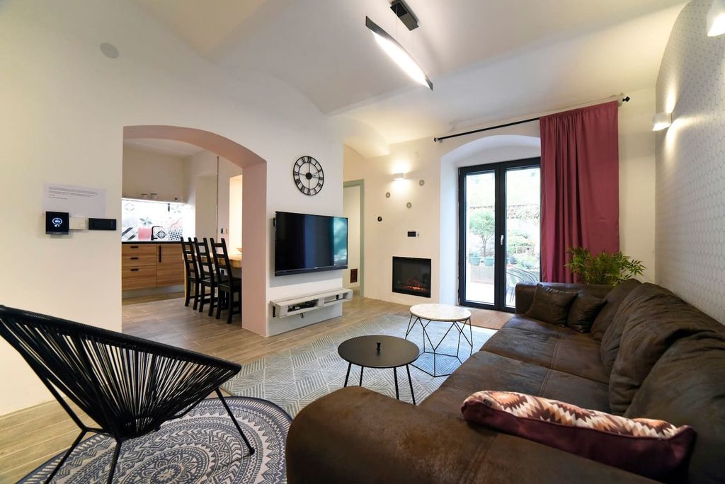 A.B.S. Secret Garde, Zagreb