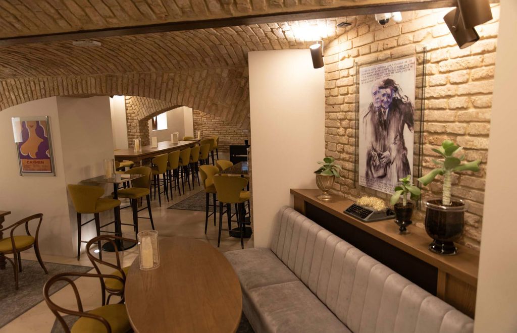 U novootkrivenom prostoru Kazališne kavane Kavkaz otvoren je Piano bar - 7