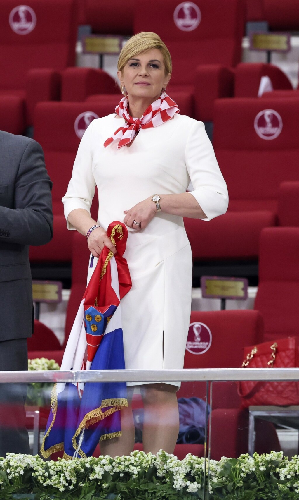 Kolinda Grabar Kitarović u bijeloj haljini u Katru