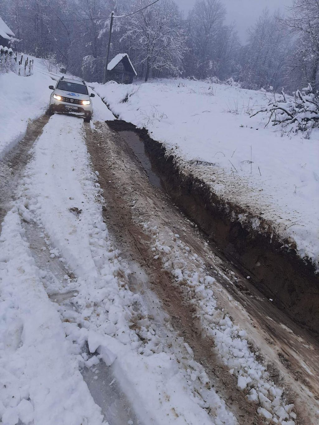 Snijeg okovao sela u Glini - 15