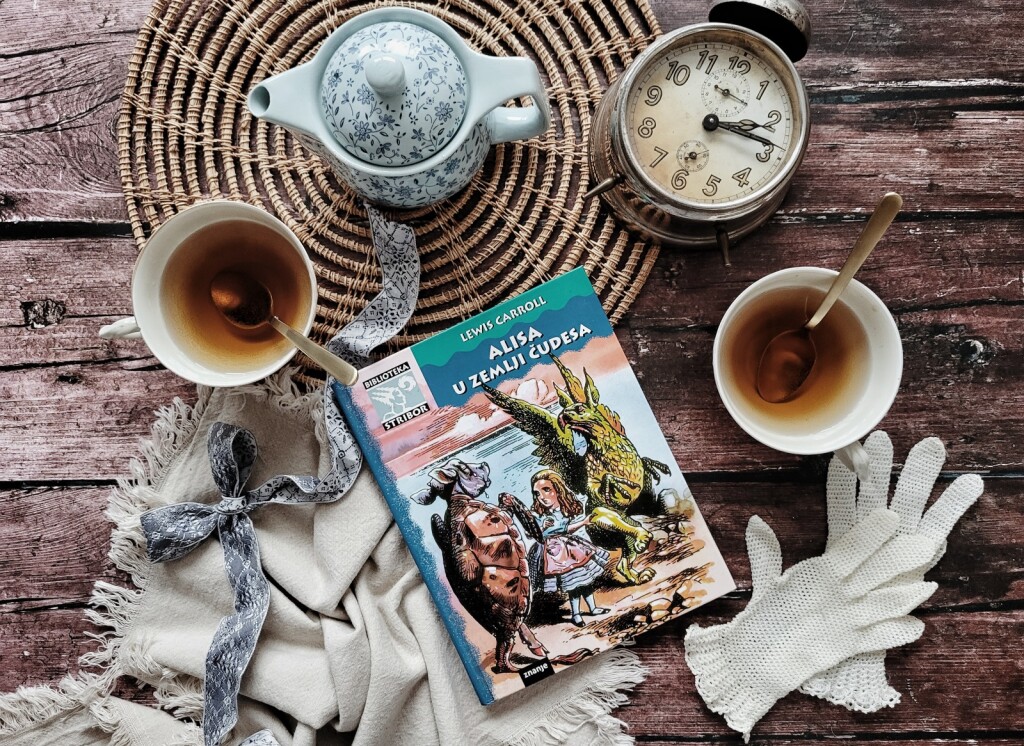 Alisa u Zemlji čudesa