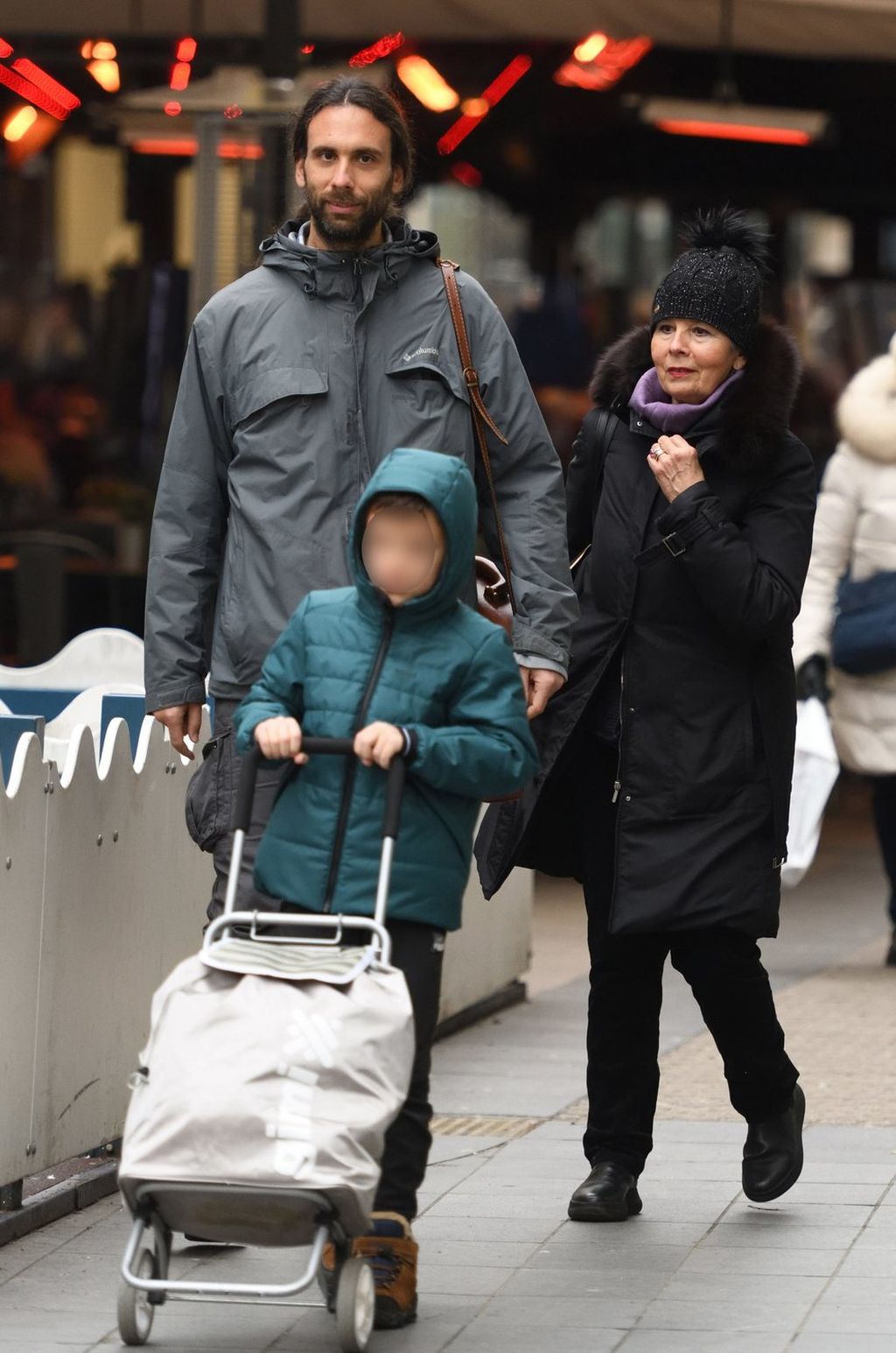 Jadranka Kosor sa sinom Lovrom Škopljancem i unukom - 2