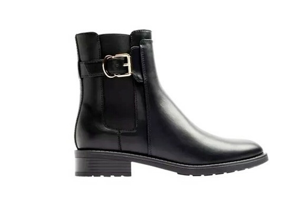 Deichmann, snižene s 34,99 na 17,49 eura