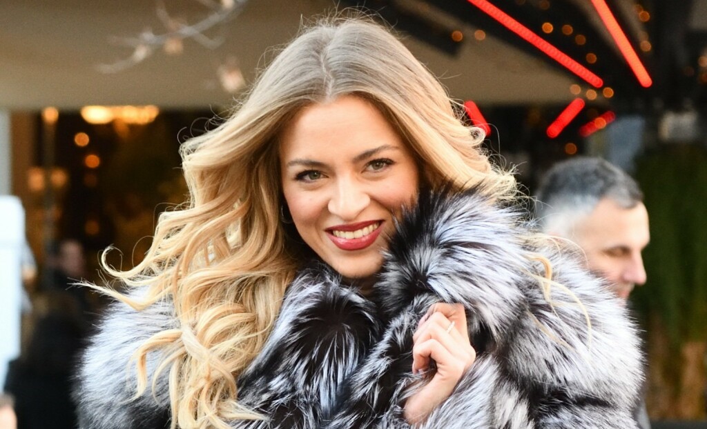 Street style izdanje ljepotice iz Zagreba u visokim čizmama