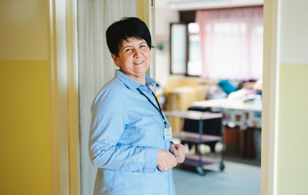 Terezija Jukić radi kao recepcionar na porti u Domu umirovljenika Sveta Ana u Zagrebu - 7