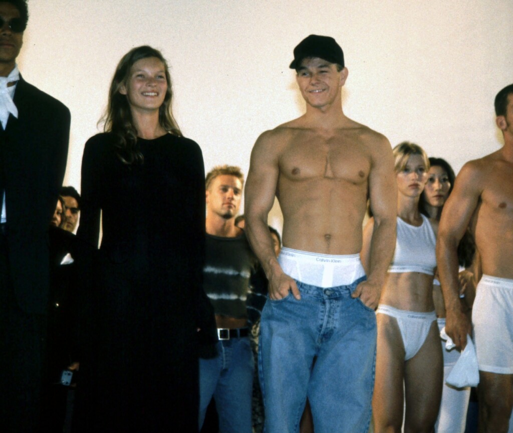 Kate Moss i Mark Wahlberg 1993. na reviji Calvina Kleina