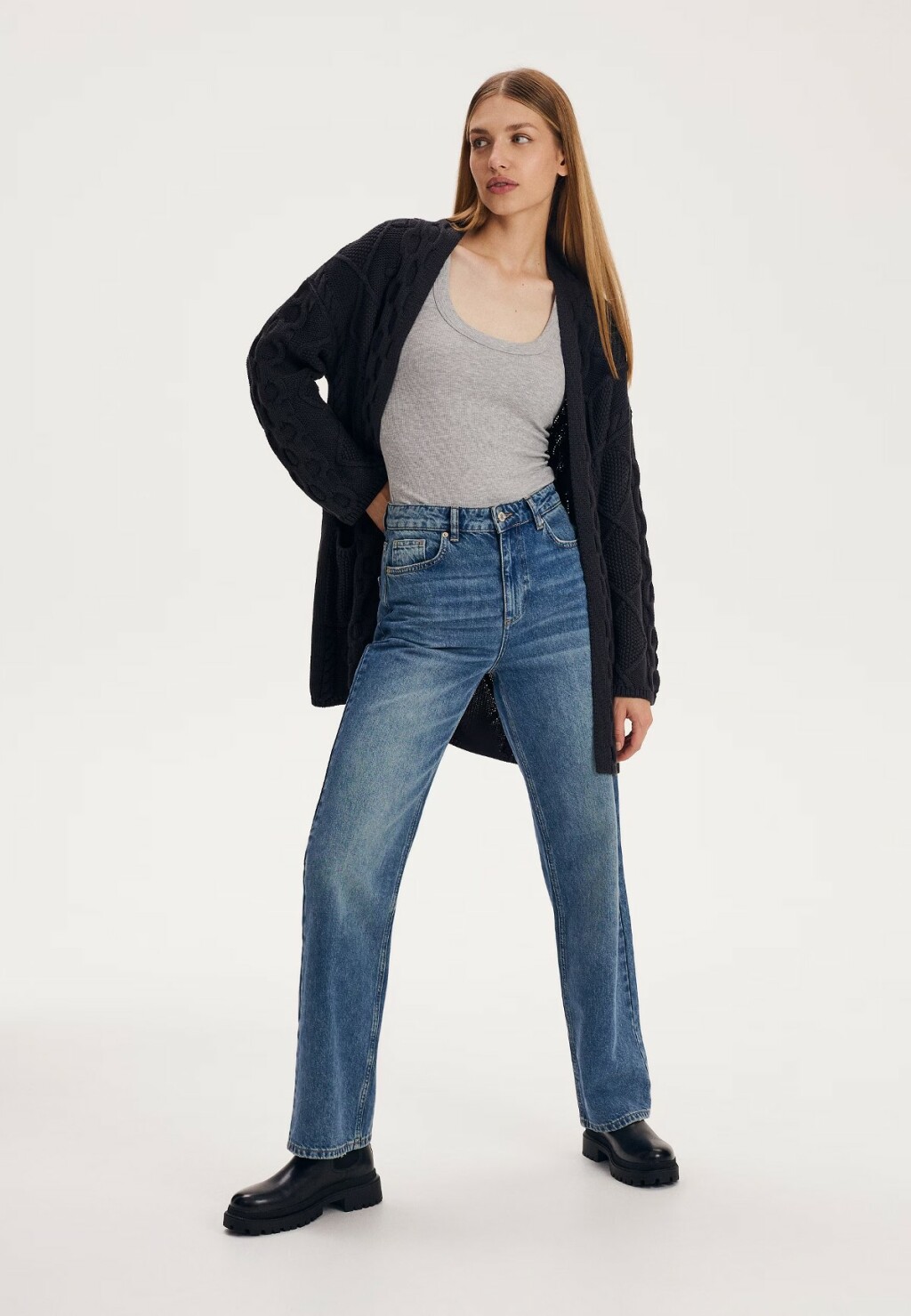 Reserved, snižen s 32,99 na 22,99 eura