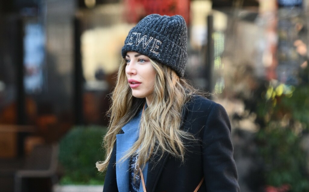 Mlada dama privlačila je poglede na zagrebačkoj špici svojim modnim izborima