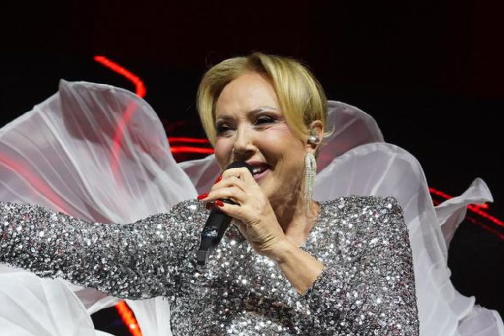 Lepa Brena