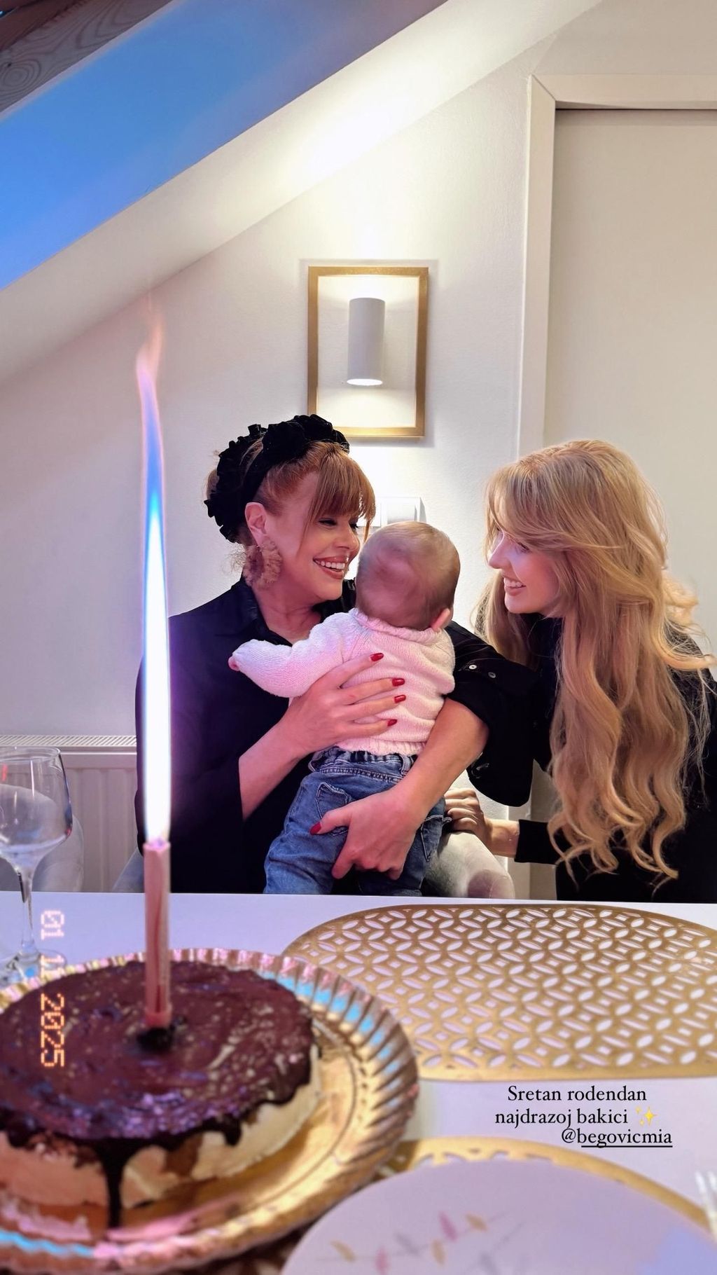 Mia Begović s kćeri i unukom - 2