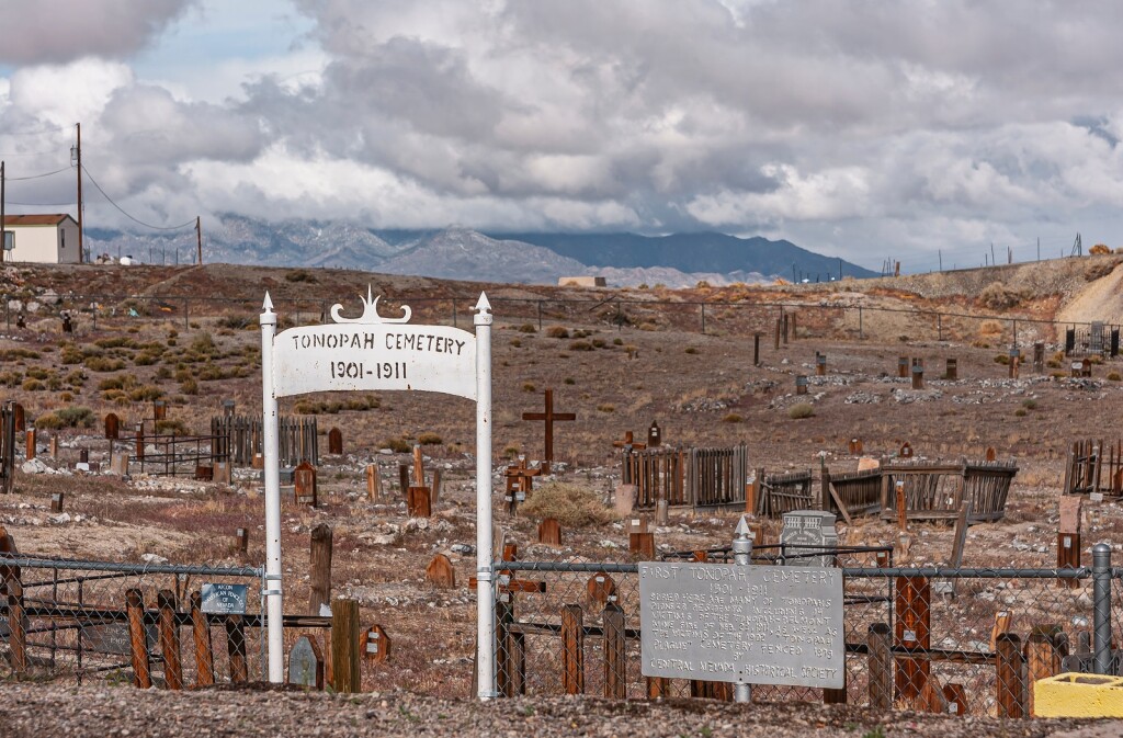 Tonopah groblje smješteno je tik uz Clown motel