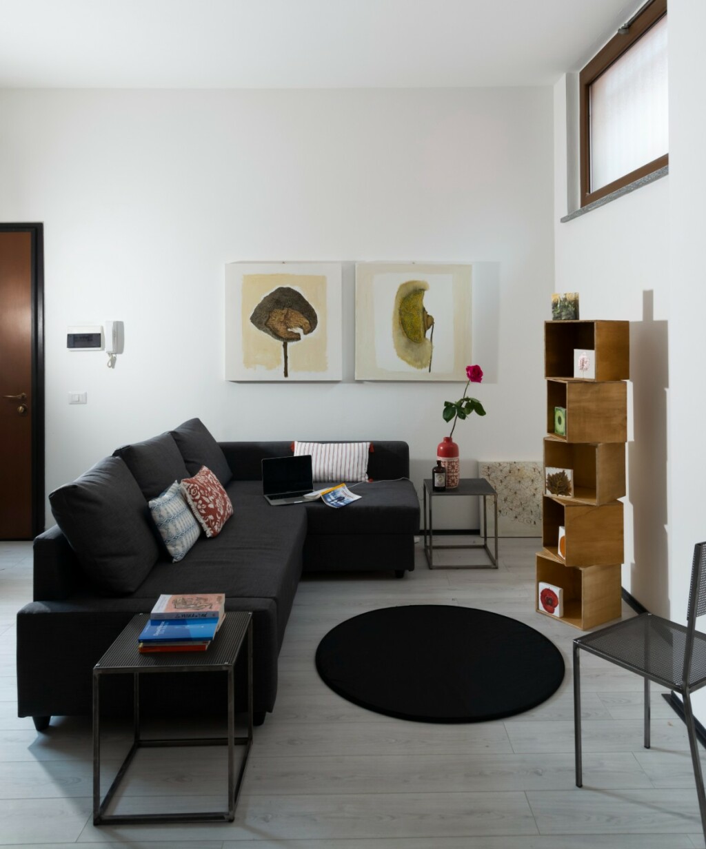 Crna boja u uređenju dnevnog boravka - 1