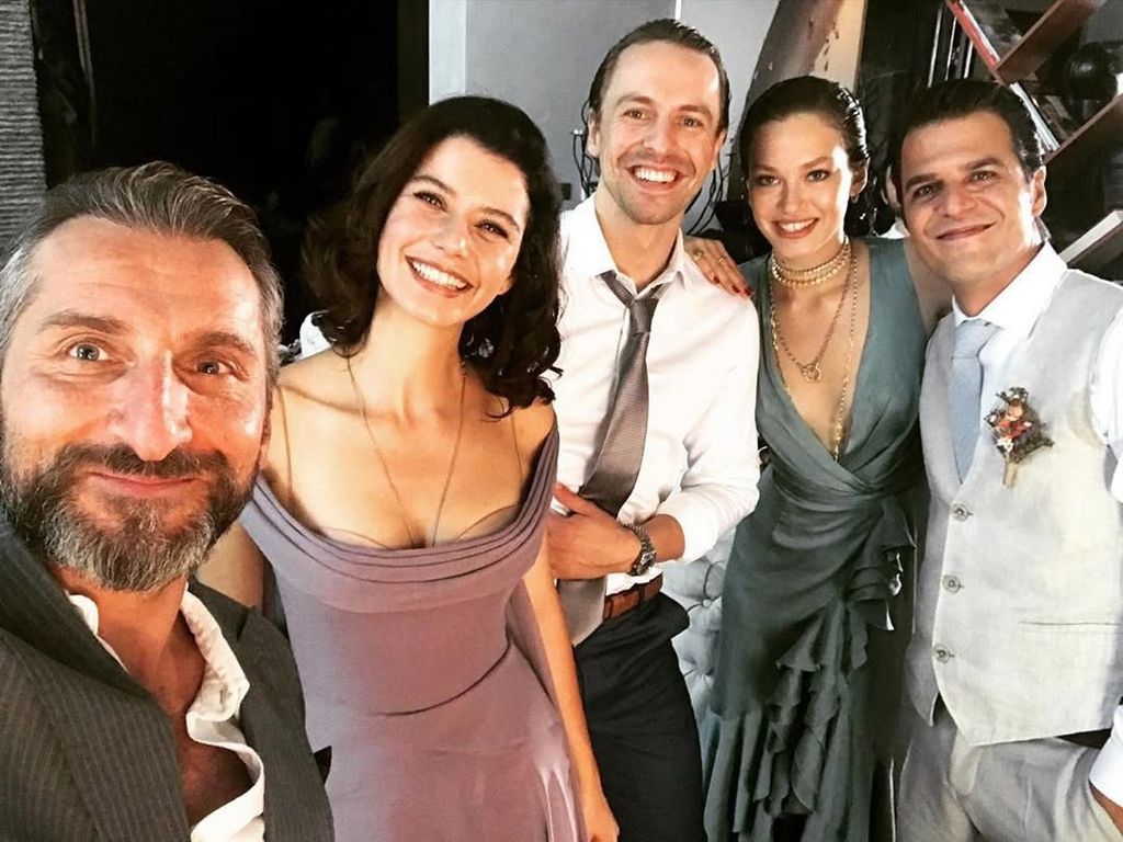 Beren Saat - 1