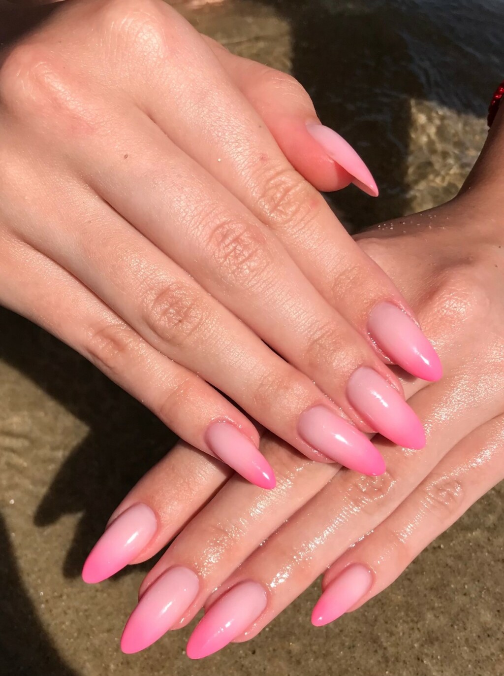 Ružičasta manikura