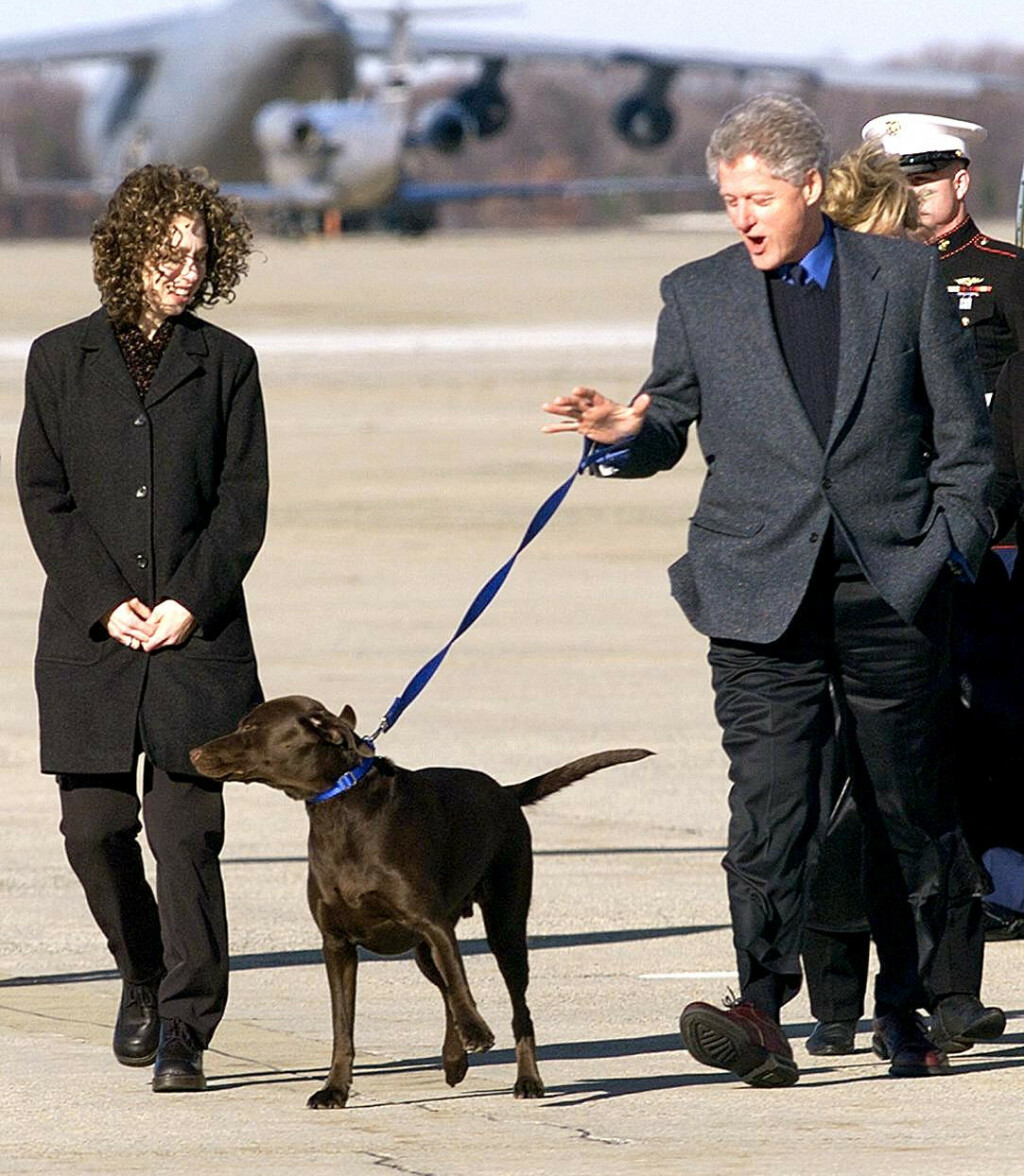 Bill Clinton sa svojim psom Buddyjem