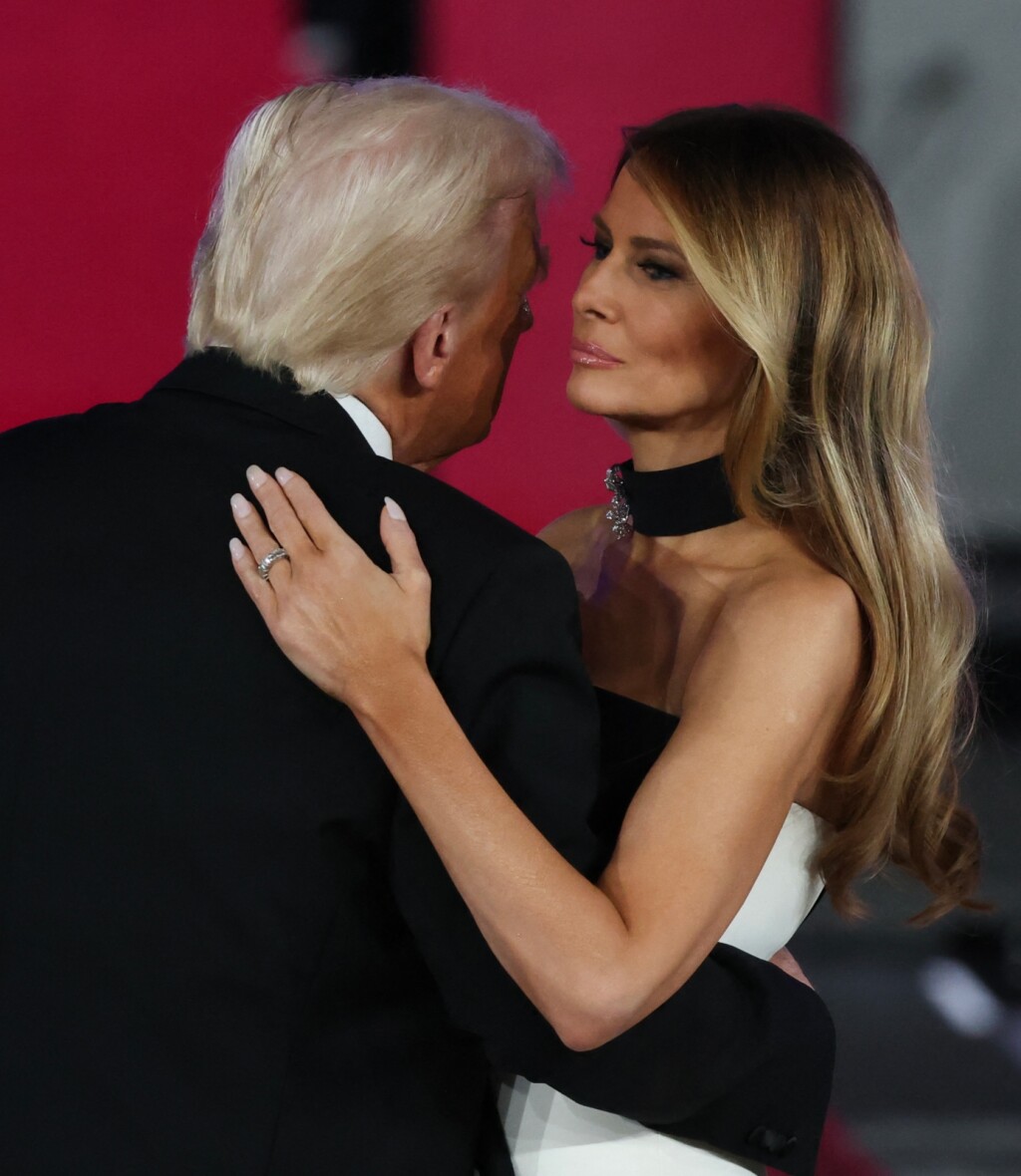 Melania Trump nosi glazirane nokte