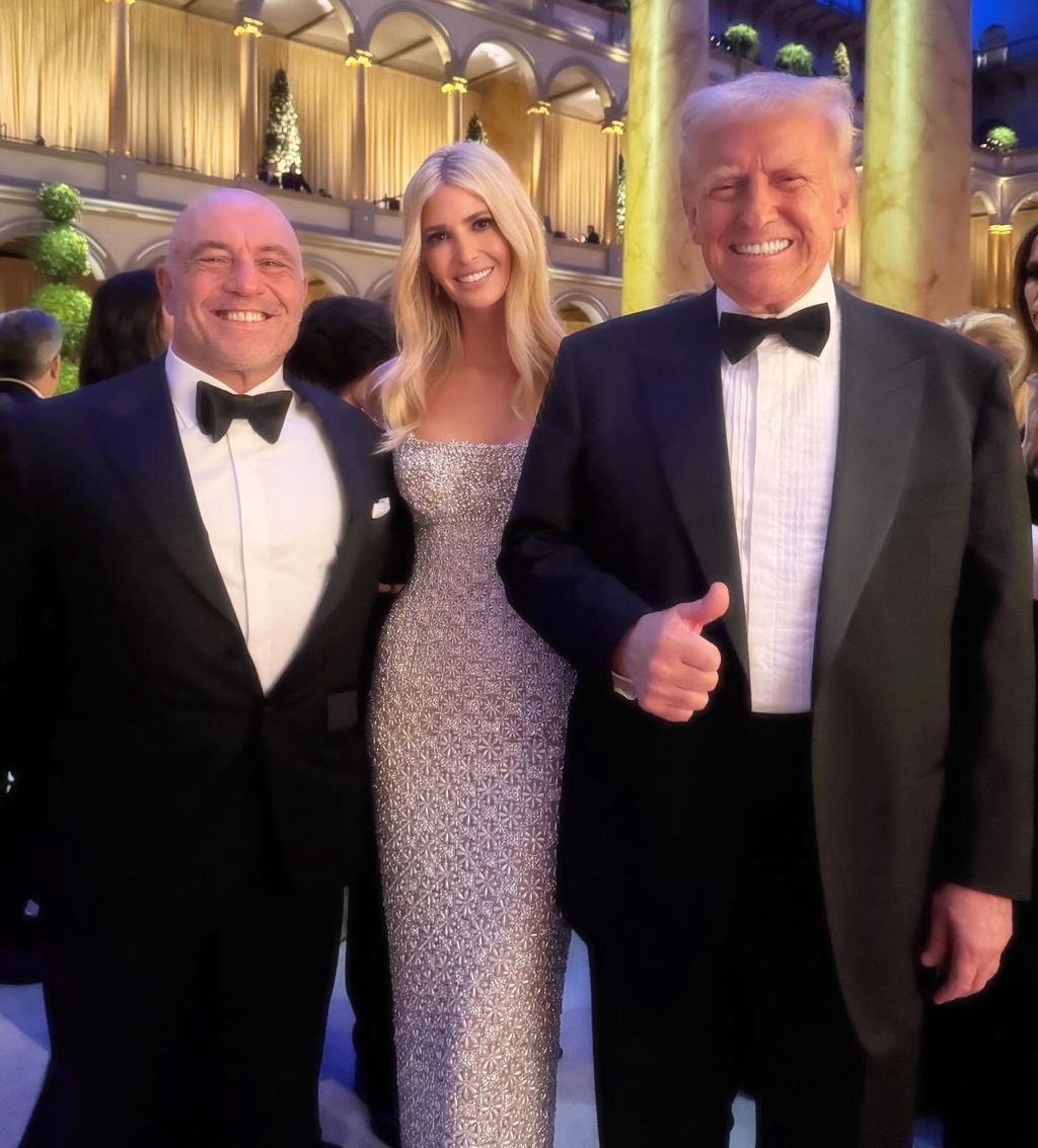 Ivanka Trump, Donald Trump i Joe Rogan - 1