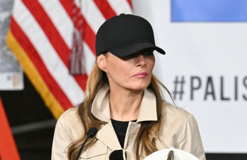 Melania Trump u Los Angelesu s kapom
