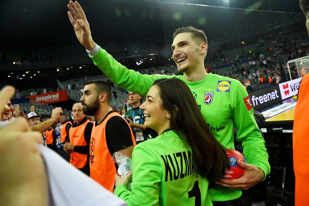 Dominik Kuzmanović s djevojkom