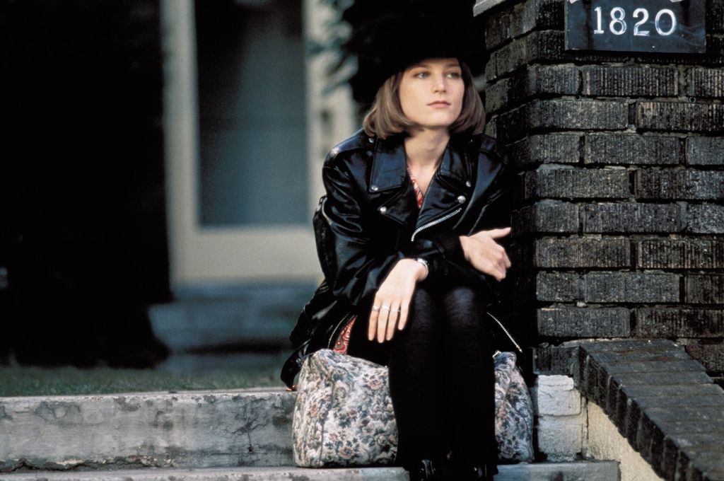 Bridget Fonda - 5