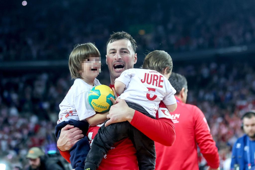 Domagoj Duvnjak sa sinovima - 2