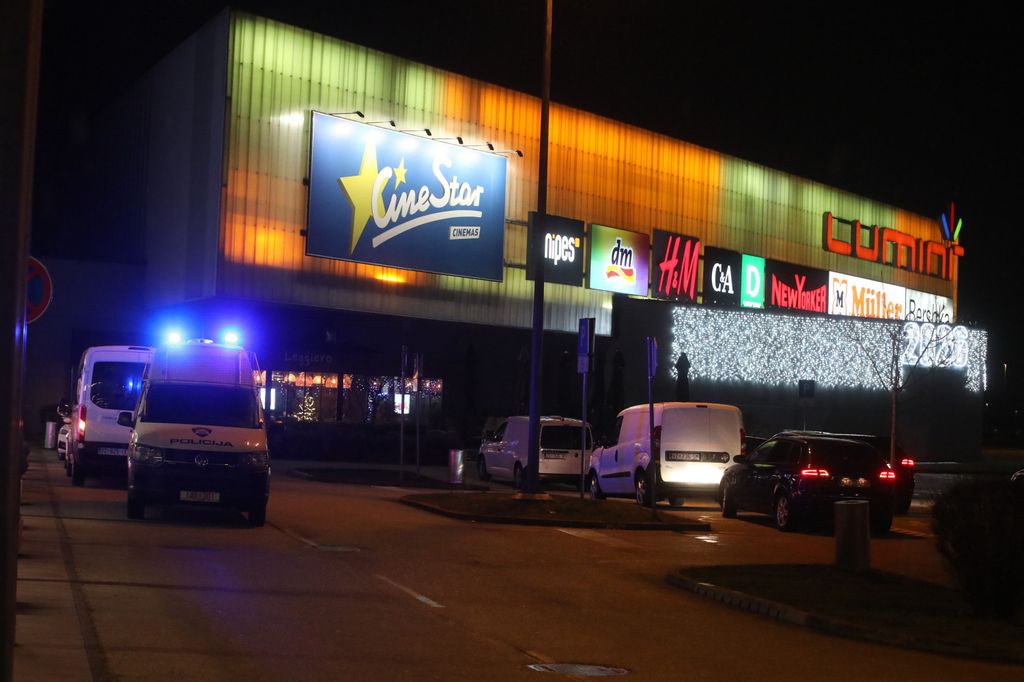 Trgovački centar Lumini - 2