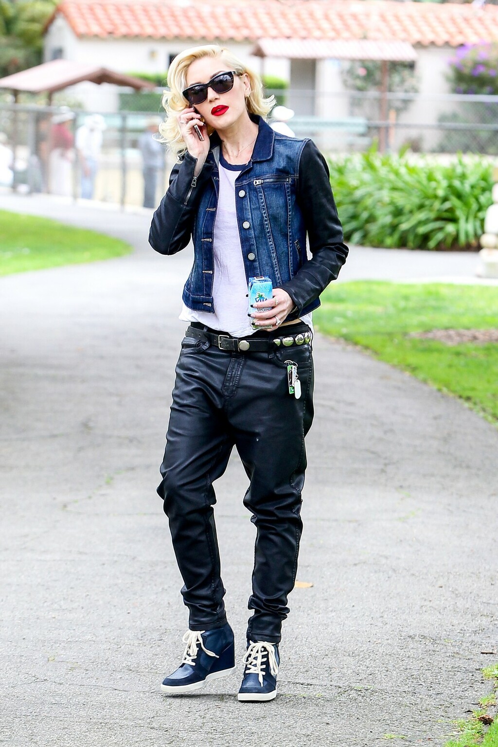 Gwen Stefani u tenisicama s punom platformom