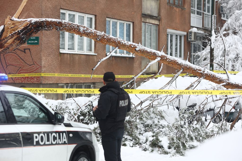 Snijeg u Sarajevu - 1