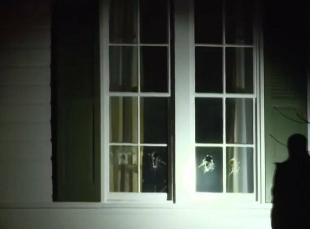 Napad na dom J. D. Vancea