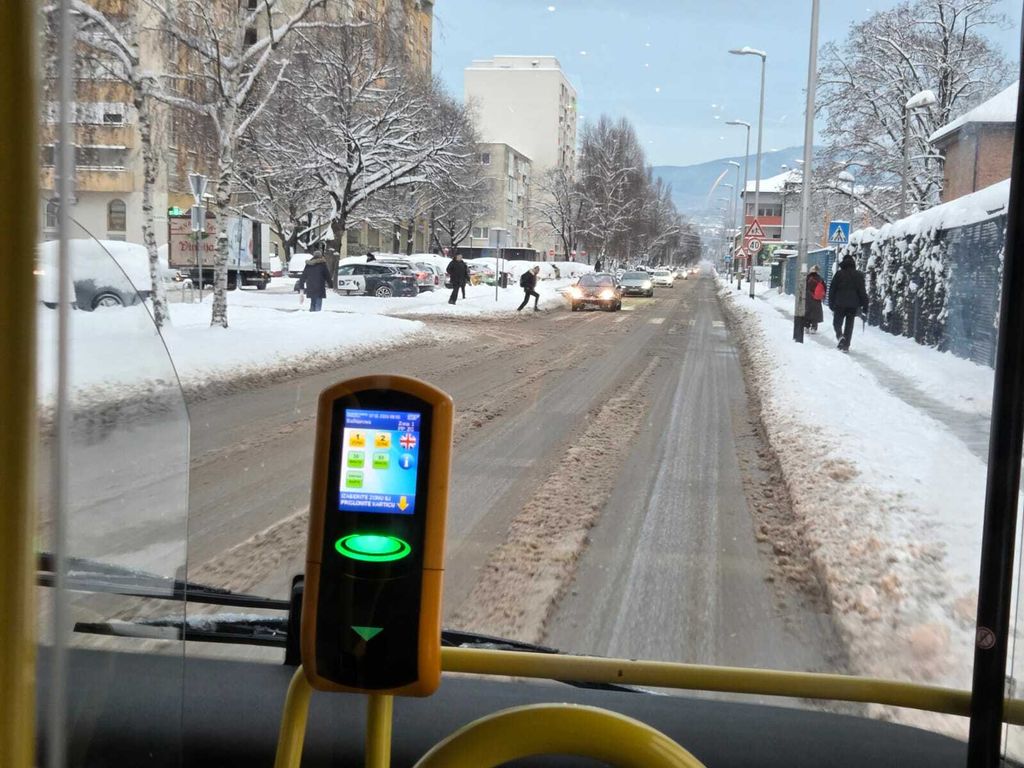 Zastoj tramvaja u Savskoj - 3