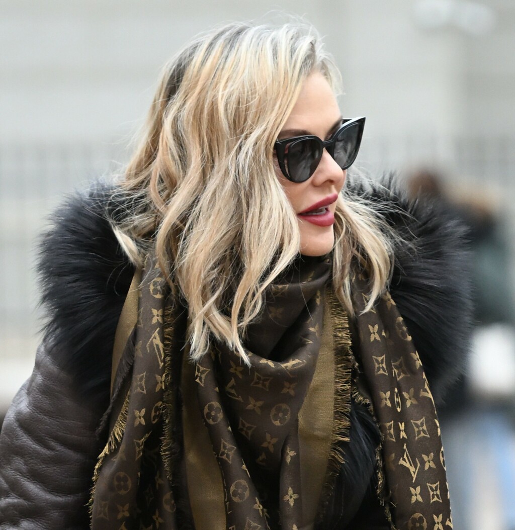 Dama iz Zagreba u čizmama s punom platformom