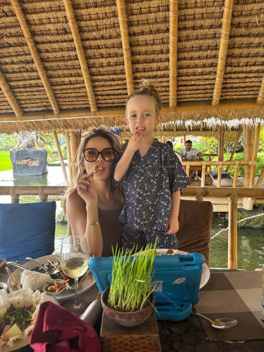 Maja Šuput, Bloom Tatarinov